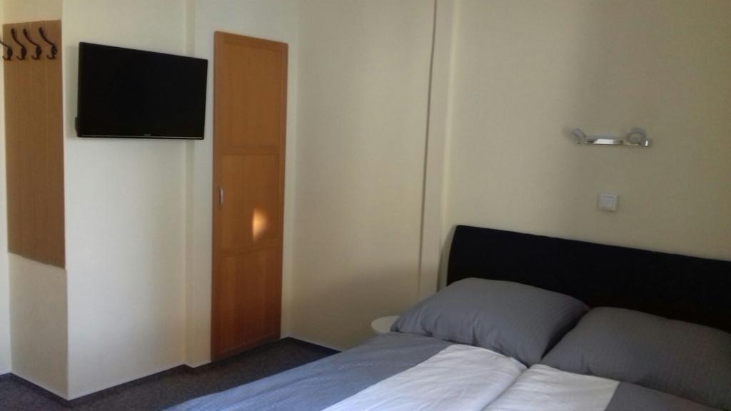 Pension Altwahnsdorf Radebeul Buitenkant foto